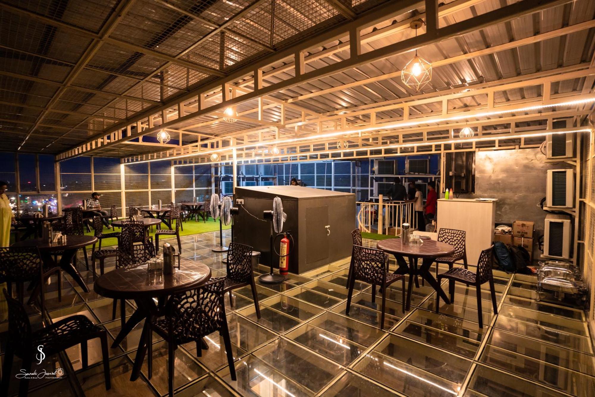 Hotel Jsr Ganga Varanasi Exteriör bild