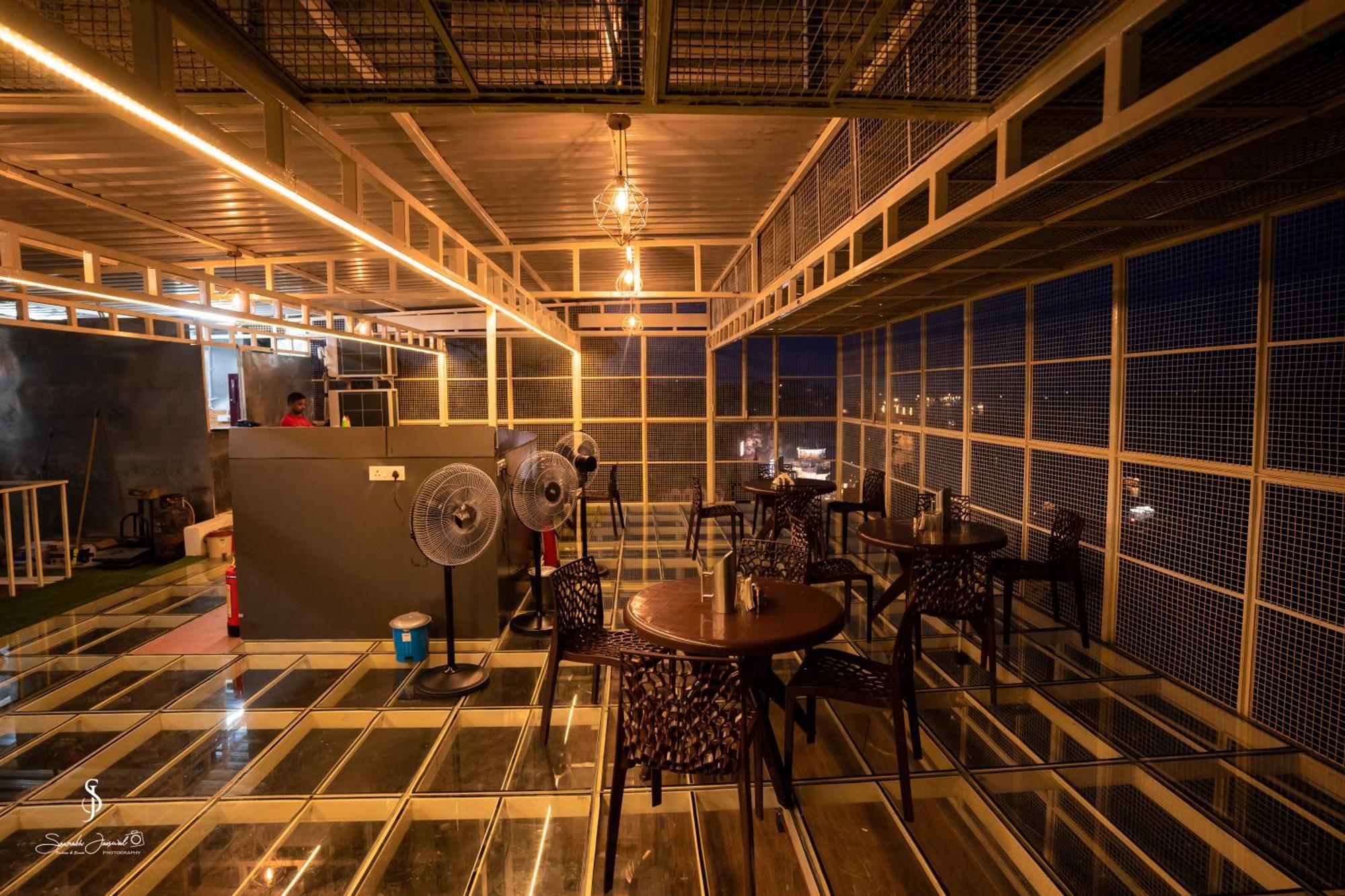 Hotel Jsr Ganga Varanasi Exteriör bild